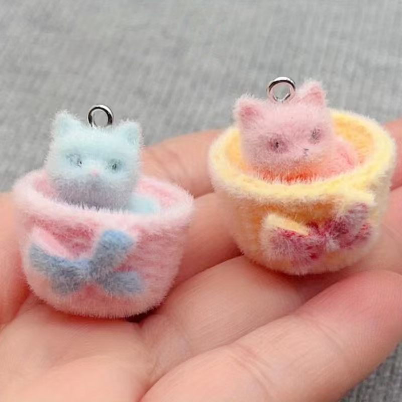 Resin Craft Projects - 4 stuks 3D pluche hars kattenhangers,
